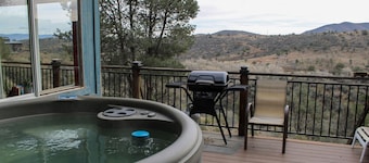 Liberty & Sunflower Suite - Prescott Cabin Rentals
