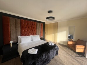 Comfort Apartment | Iron/ironing board, free WiFi, bed sheets - Century City Boutique Apartments (Cape Town)