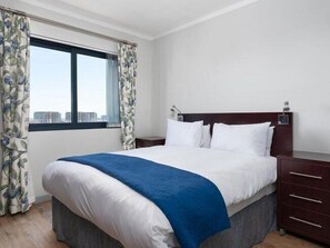 Executive Apartment, 1 Bedroom (Knightsbridge 1002) | Iron/ironing board, free WiFi, bed sheets