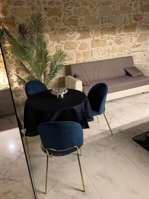 Interior - At the Chiavettieri Suite (Palermo)