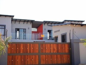 Exterior - Thavhani boutique hotel (Thohoyandou)