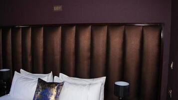 Soundproofing, free WiFi, bed sheets