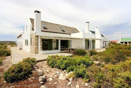 Bamboesbaai Beach House