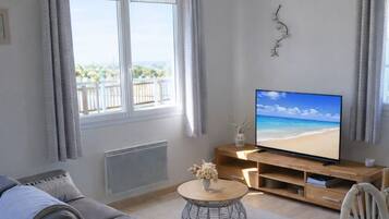 TV, ping pong, books