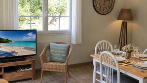 TV, bordtennis og bøker