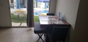 1 bedroom, blackout curtains, iron/ironing board, free WiFi - Estancia Ananda Bungalow 1 (Chapala)