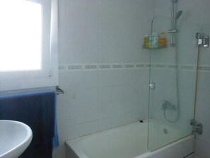 Towels - House in the pine forest at L'Estartit (L'Estartit)