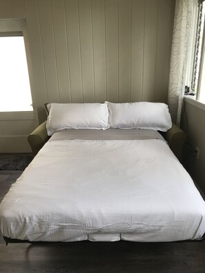 1 habitación, tabla de planchar con plancha, wifi y ropa de cama 