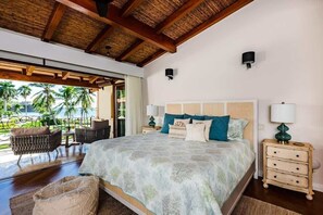 2 bedrooms, iron/ironing board, travel cot, WiFi - Luxury Villa directly on #1 Beach in Costa Rica (Playa Flamingo)