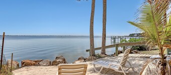 Melbourne Waterfront 1 Bed 1 Bath Entire Apartment