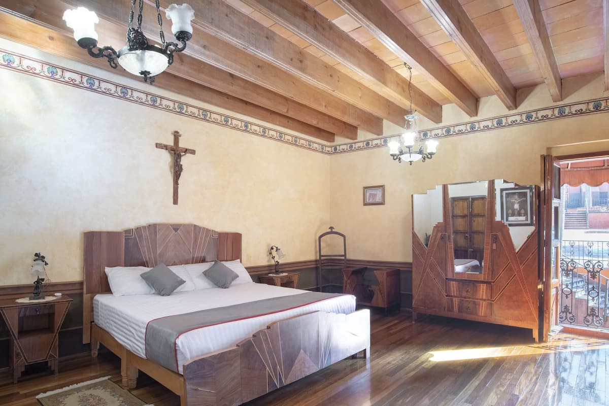 Deluxe tweepersoonskamer | 1 slaapkamer, een bureau, gratis wifi, beddengoed
