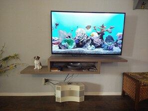 Interior - Charming 1br Vacation Condo Walk to Beach and Downtown (Oceanside)