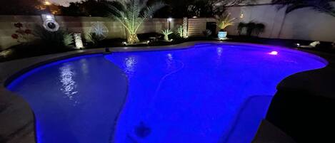 Piscine extérieure, piscine chauffée