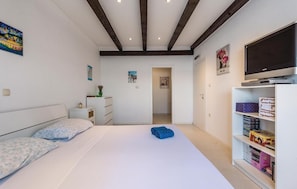 2 chambres, Wi-Fi gratuit, draps fournis