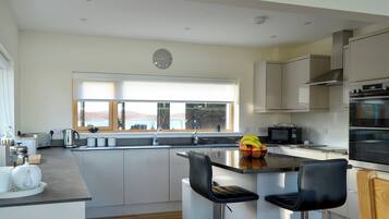 Geschirrspüler, Hochstuhl