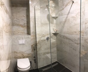 Luxury Double Room | Bathroom