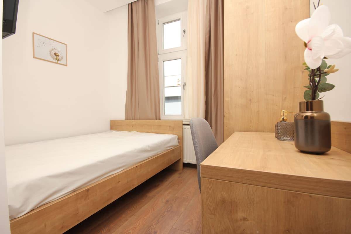 Habitación estándar doble | Minibar (con algunos artículos gratuitos) y sistema de insonorización