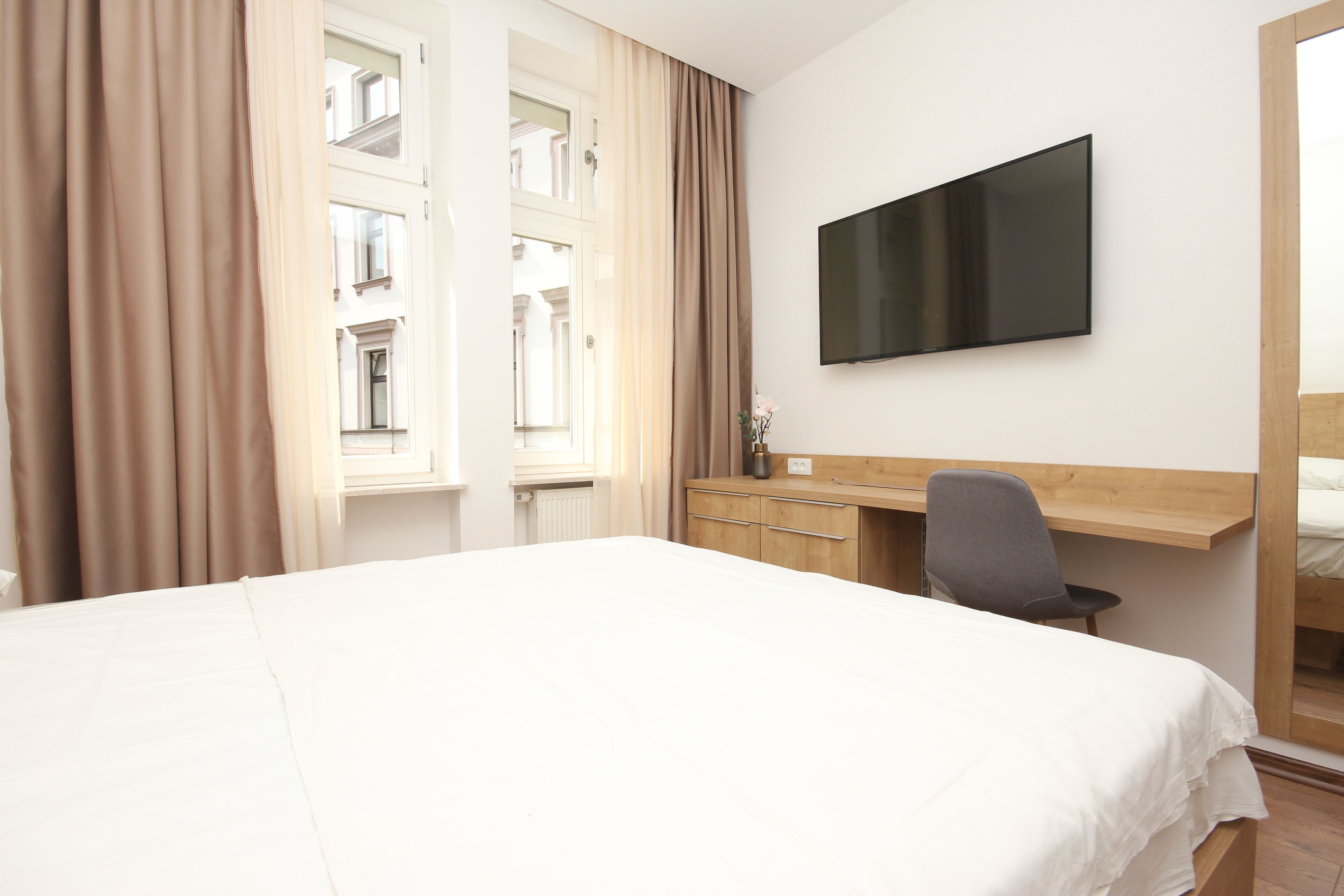 Luxury Double Room | Free minibar items, soundproofing, free cots/infant beds, free WiFi
