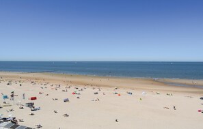 Beach nearby - Beach front apartment in Oostende (Oostende)
