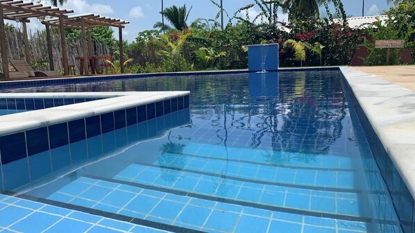 Piscine couverte, piscine extérieure