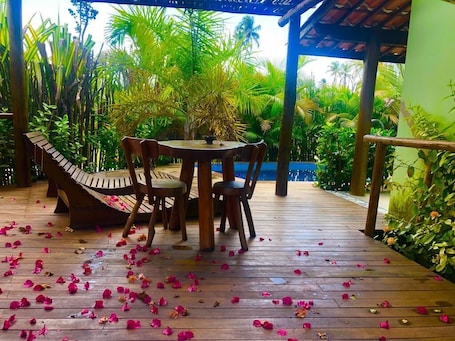 Premium Villa | Blackout drapes, free WiFi, bed sheets. Pousada Vila do Coco