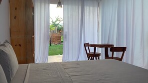 独特开间套房 | 遮光窗帘、免费 WiFi、床单