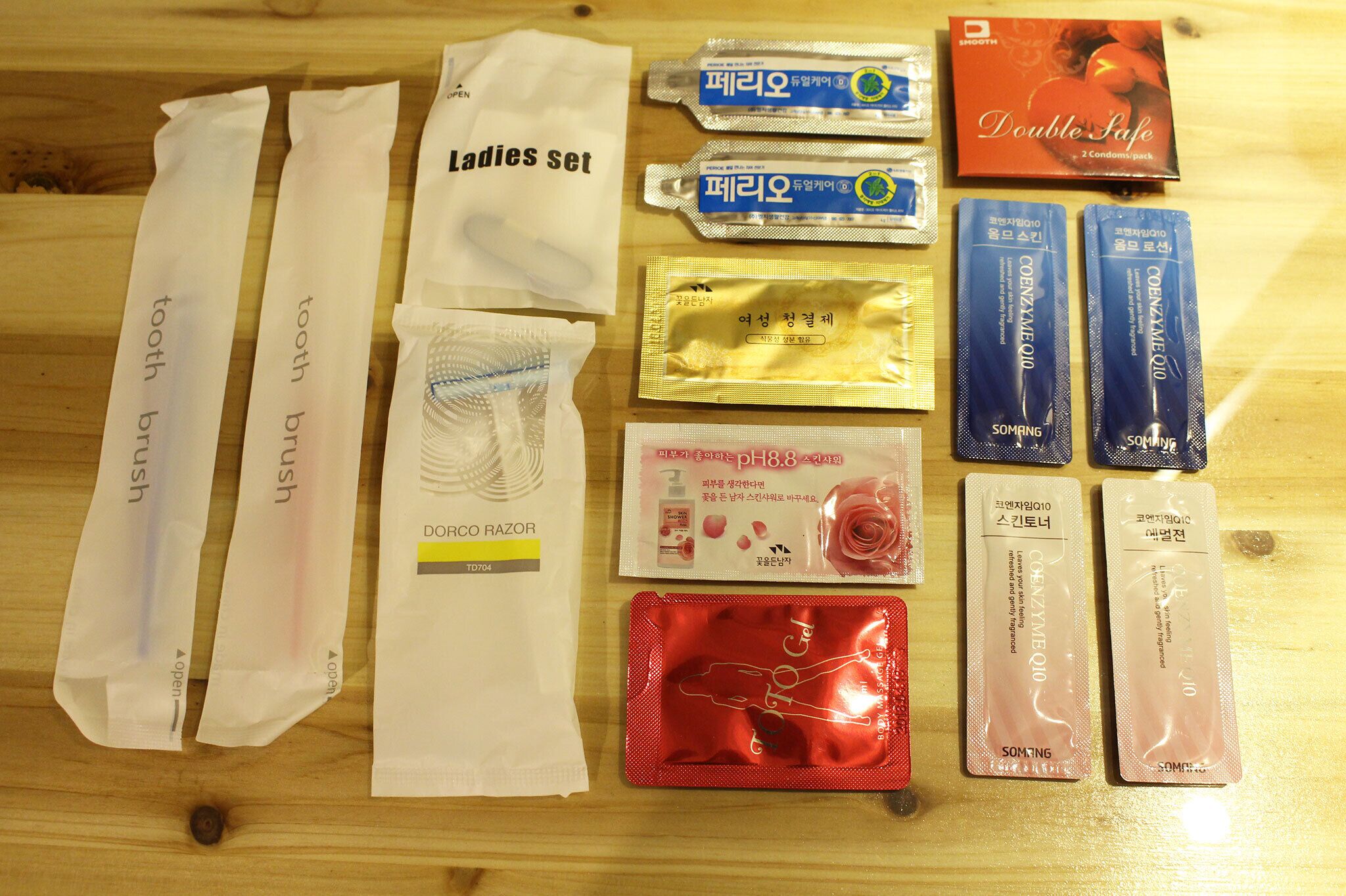 premium double room | room amenity