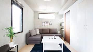 Triple Room 4th Floor, Non Smoking | Desk, iron/ironing board, free WiFi, bed sheets