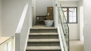 Staircase - Auckland Onestop (Auckland)