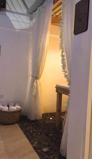 Aromatherapie, Massageanwendungen