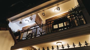 Fachada del alojamiento - Noche