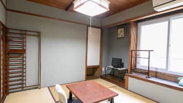 Tradisjonelt tremannsrom, delt bad (Japanese Style) | Wi-fi (inkludert) og sengetøy