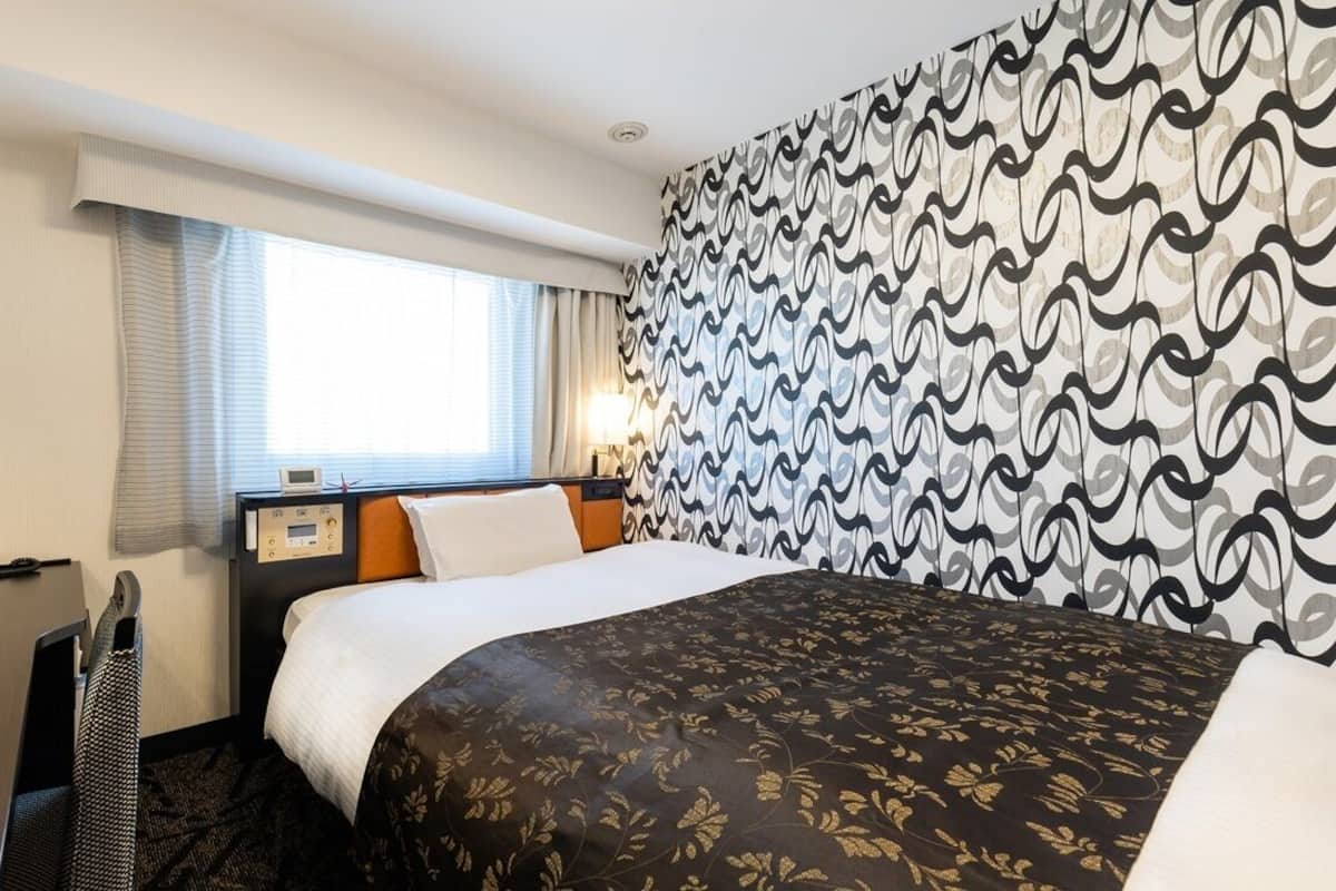 Blackout curtains, free WiFi, bed sheets