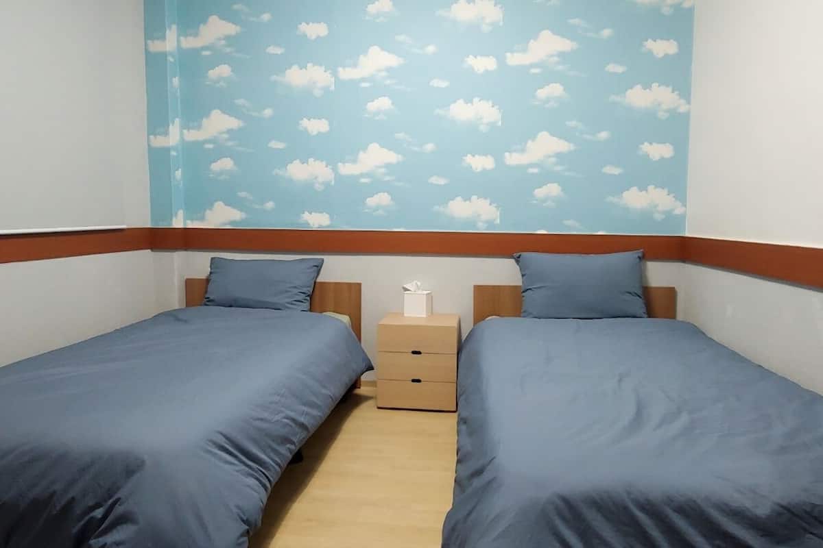 Quarto duplo standard, para não fumantes | Individualmente decorados, individualmente mobiliados, Wi-Fi de cortesia
