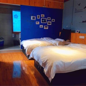 ห้องสวีท, 3 ห้องนอน | 1 ห้องนอน, โต๊ะทำงาน, ผ้าม่านกันแสง, Wi-Fi ฟรี