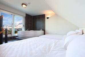 Blackout curtains, free WiFi - Ruhe Pension (Gangneung)