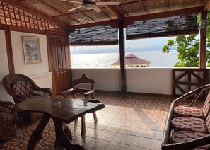 Terrace/patio - Marina Village Resort Moalboal (Moalboal)