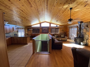Interior - Peaceful Meadows (Custer)