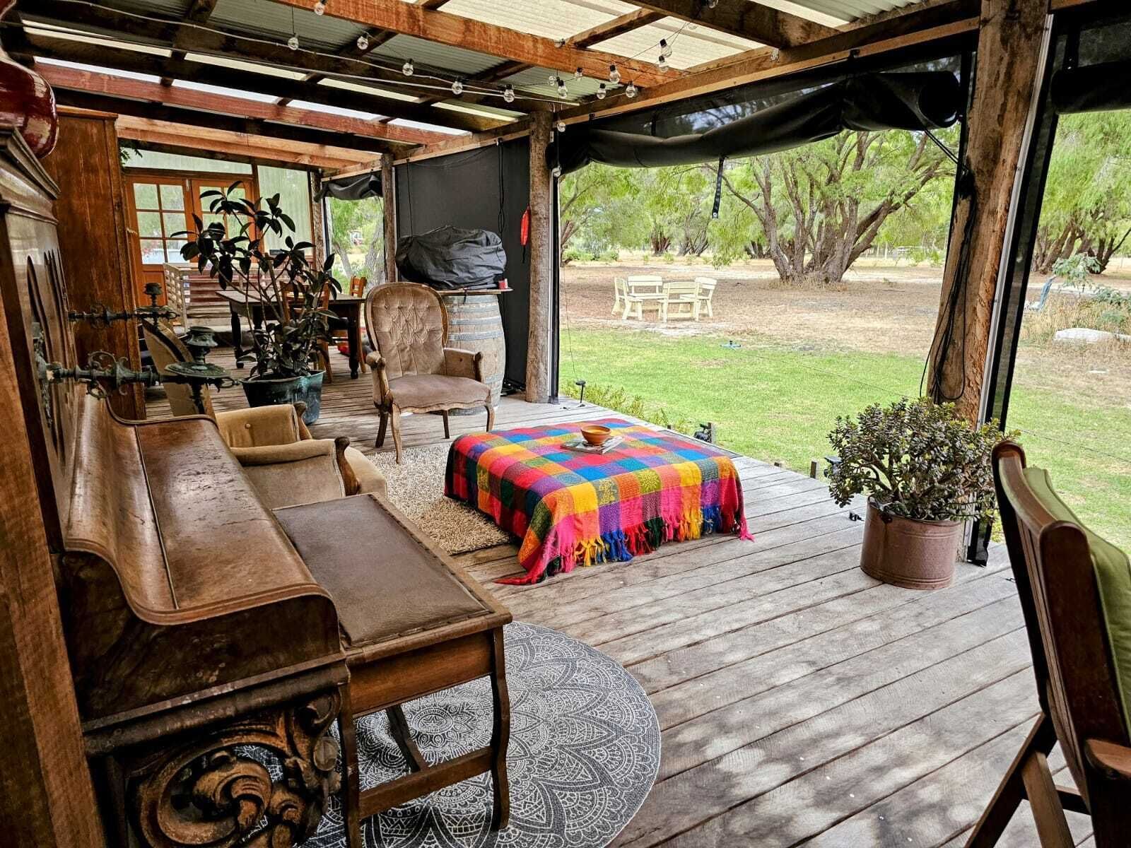 Farm stay for single travellers (ensuite) - 5 min to Margaret River town centre