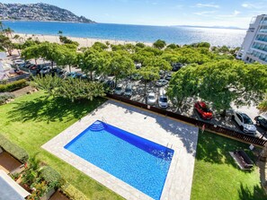 Pool - Mileni I by Interhome (Roses)