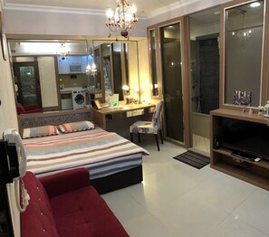 Chambre classique double | Décor unique, ameublement unique, système d’insonorisation