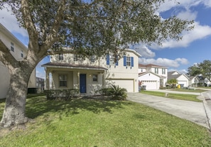 House | Exterior - Bridgewater_at_town_center_233 (Davenport)