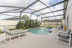 House | Pool