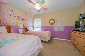 Ferienhaus | 8 Schlafzimmer, Schreibtisch, Bügeleisen/Bügelbrett, Babybetten