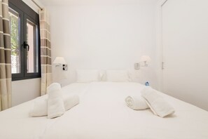 2 bedrooms, WiFi, bed sheets