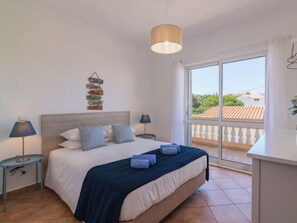 4 chambres, accès à Internet