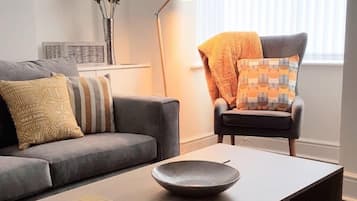 House, Private Bathroom (Whole) | Lounge