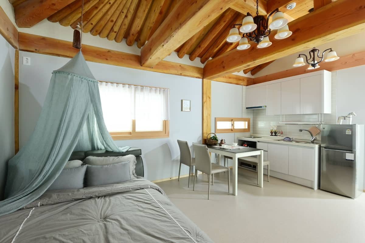 Room, 1 Bedroom (D3) | Free WiFi