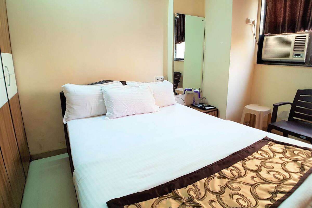 Standard Double Room | WiFi (free)