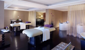 Massagens com pedras quentes, massagens musculares profundas